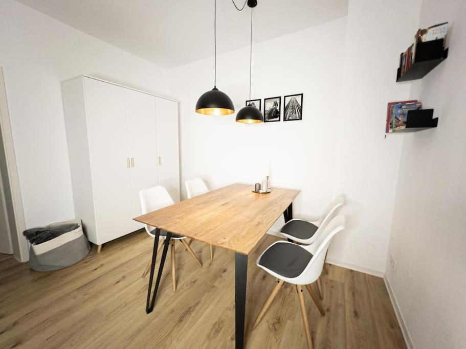 Wohlfuehl-Oase Mitten In Der Stadt - Garten, Grill, Netflix Und Drucker Lipsia Esterno foto